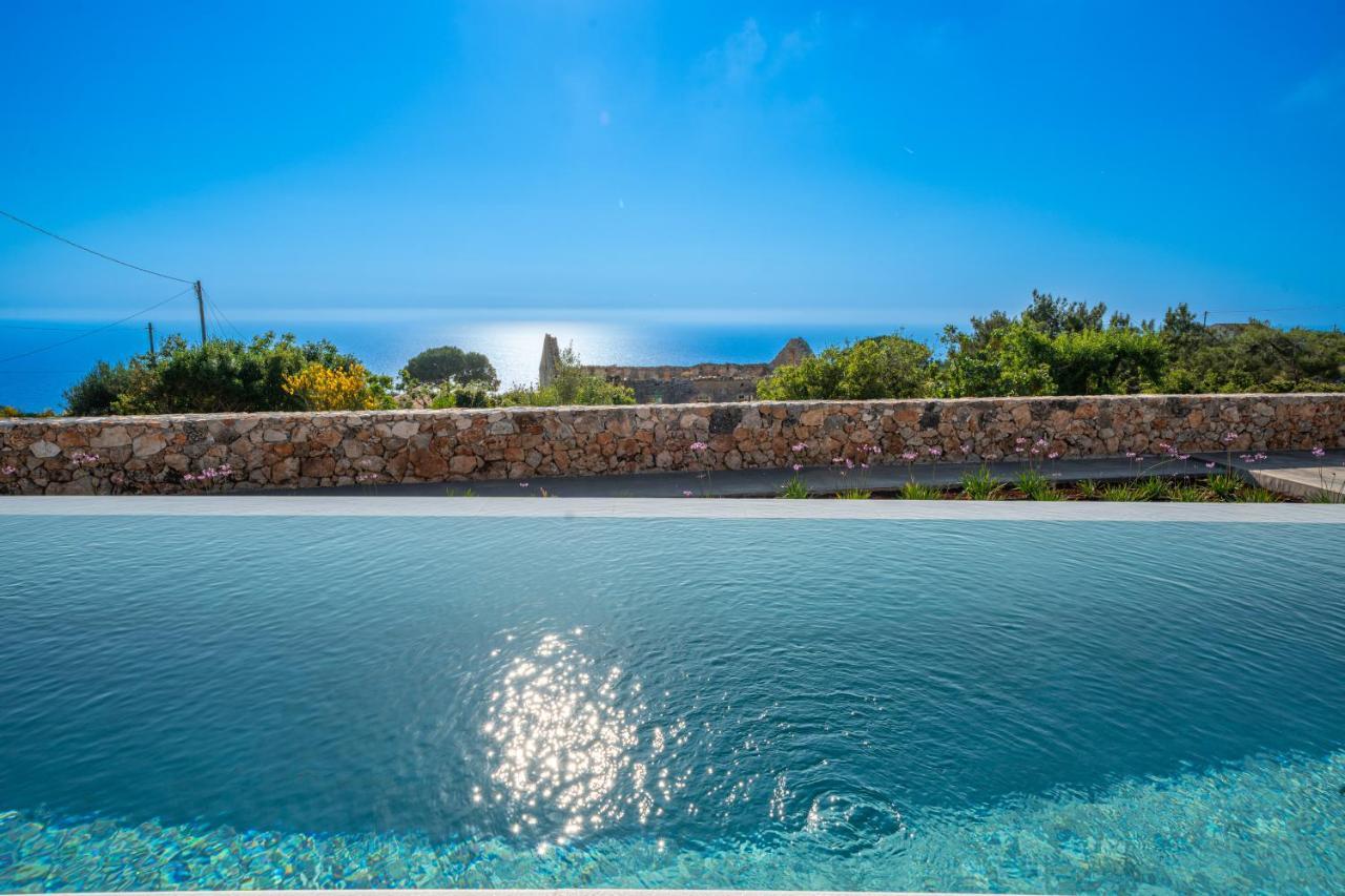 Summer Breeze Villa Tzamarelata Kültér fotó