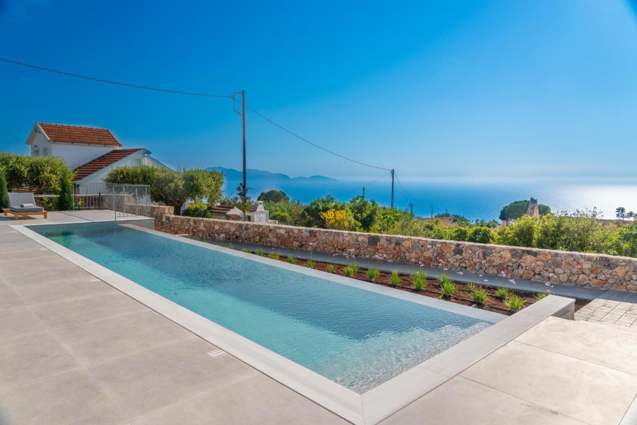 Summer Breeze Villa Tzamarelata Kültér fotó